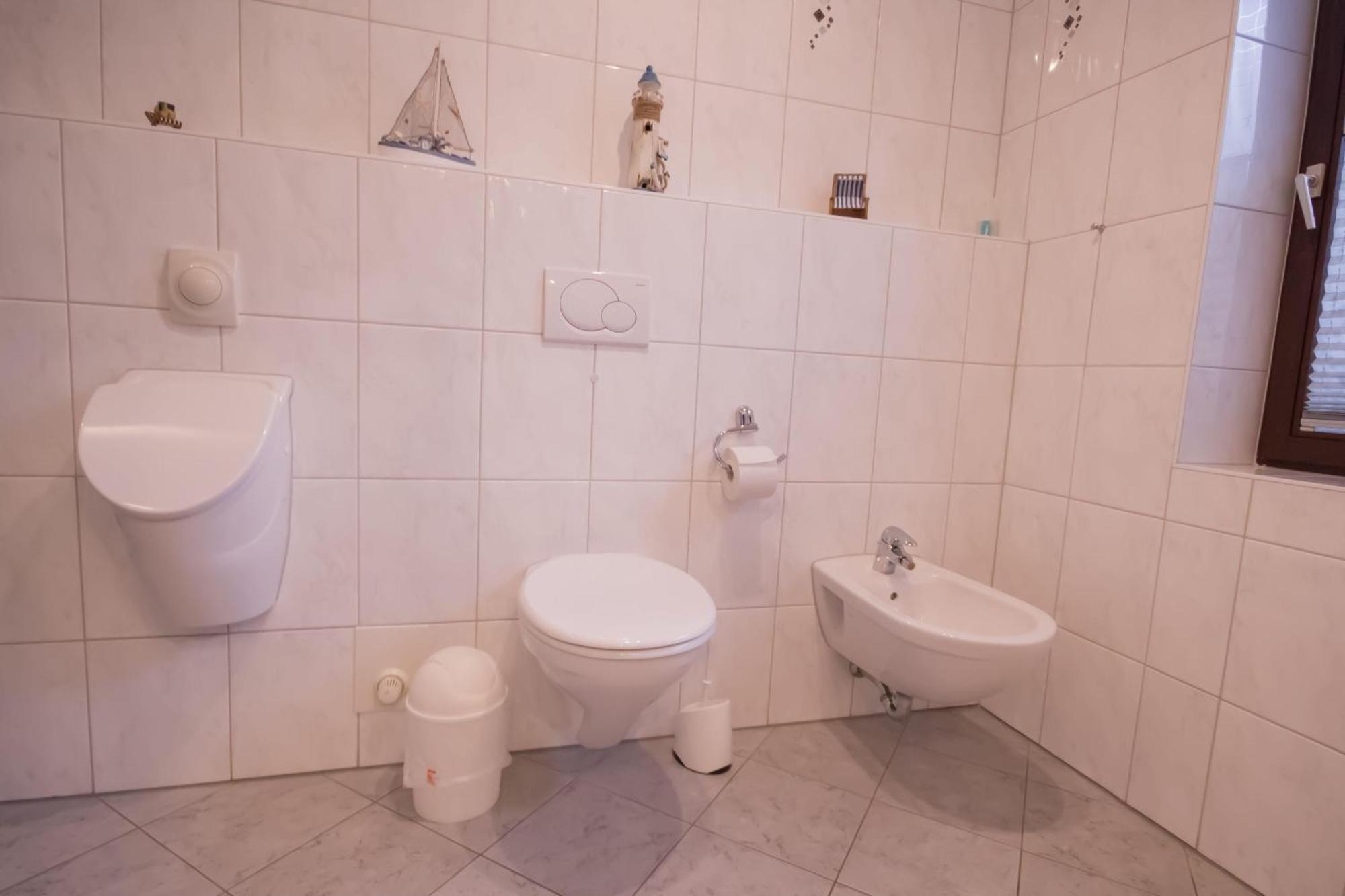 Haus Lily Nr.02 Bis Zu 6 Personen Davon Max. 2 Kinder Бюзум Екстер'єр фото